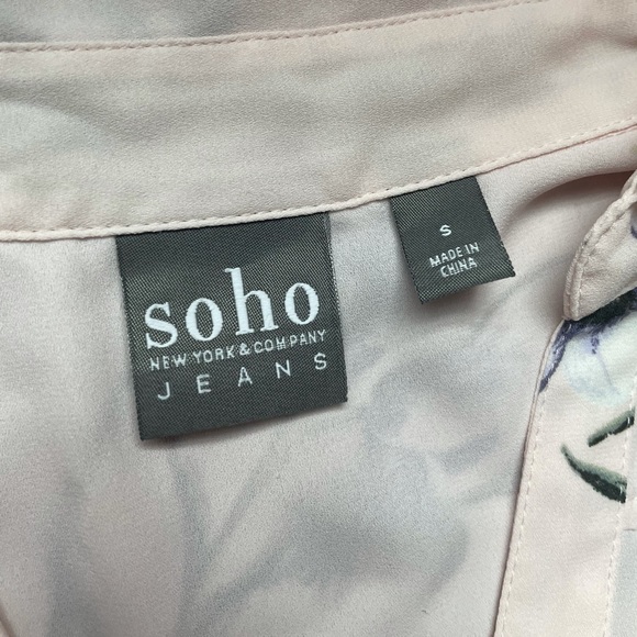 🎉3/$15🎉 soho NY&C Light Pink Professional Blouse - Picture 2 of 7